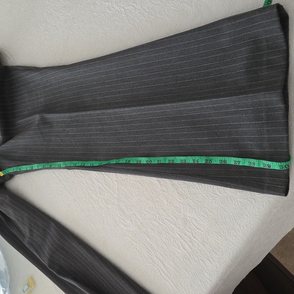 NWOT Express Design Studio gray pinstriped slacks - Picture 12 of 12